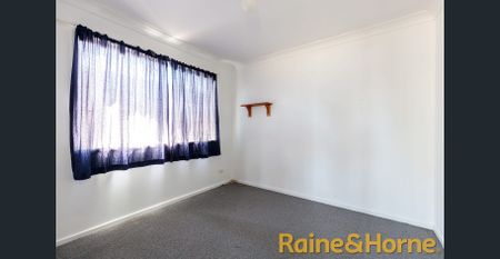 Family Home Close to Parks, Schools & Shops. - Photo 4