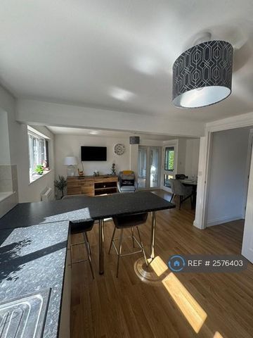 2 bedroom detached house to rent - Photo 3