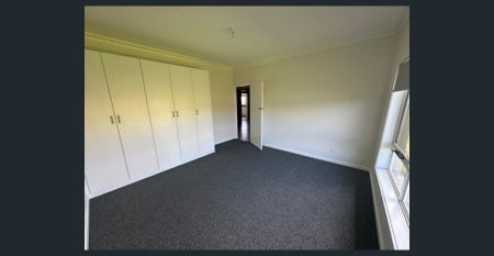 IN THE HEART OF MORWELL - Photo 5