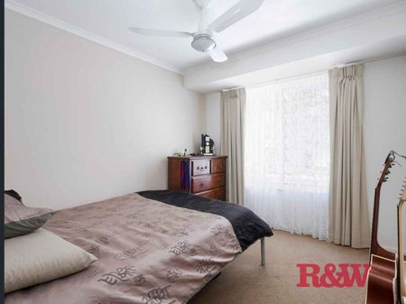 PRICE REDUCTION: Spacious Private Family Home - Photo 4