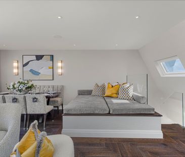 Exquisite three-bedroom duplex penthouse in Kensington - Photo 2