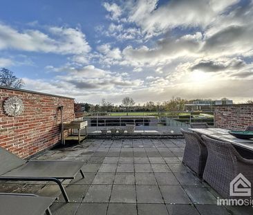 Bemeubeld duplexappartement met 3 slaapkamers en groot terras - Photo 2