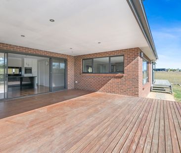 Peaceful Family Home - Photo 1