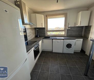 Appartement à louer 4 pièces 77.4m² - Photo 2