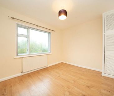 3 bedroom house to rent - Photo 2