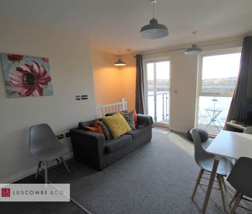 Cambria House - Photo 4