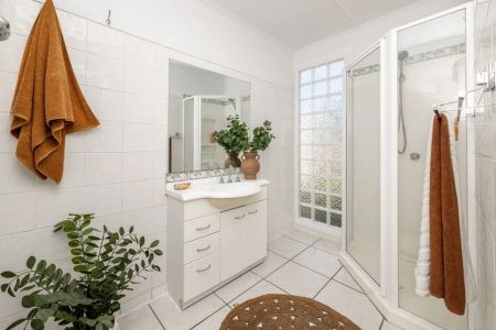 Large Shed in The Heart of Townsville! - Photo 2