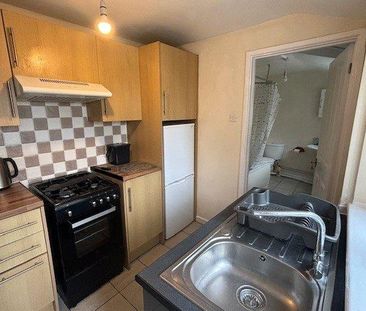 2 bedroom terraced house to rent - Photo 3