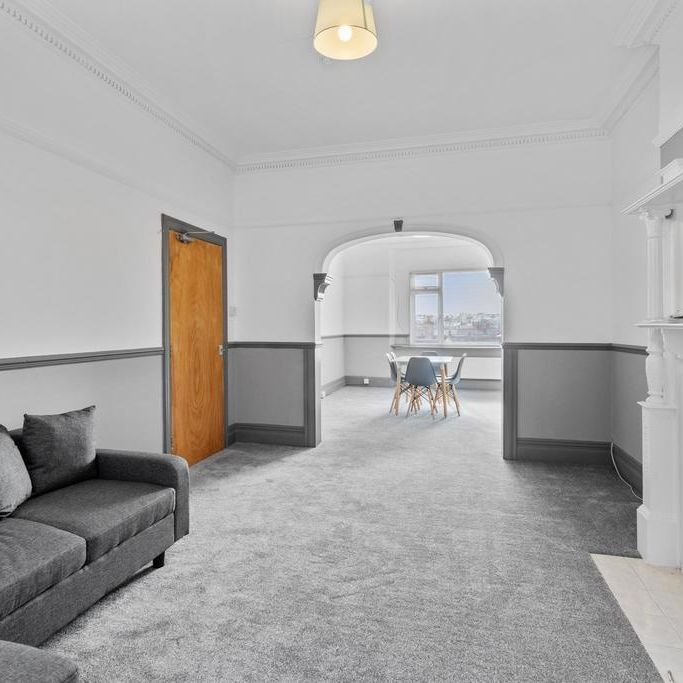 1 bedroom in a house share to rent - Photo 1