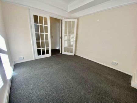 Pine Grange, Bath Road, Bournemouth, BH1 - Photo 5