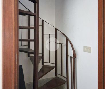 Mansarda in affitto - Photo 3