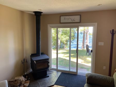 For Lease - 1 Rose Street, Kawartha Lakes, Ontario - Photo 2