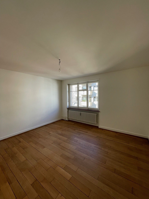 Charmante 2-Zimmerwohnung mit Altbauflair im St.Johann-Quartier - Photo 1