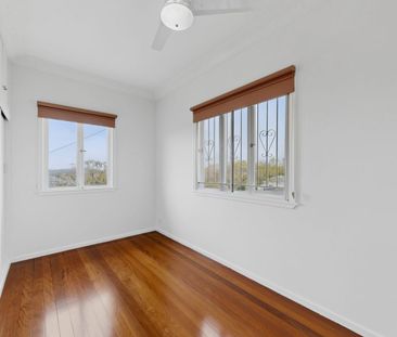 Impeccably Maintained Post-War Home with Stunning City Views - Photo 5