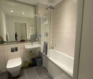 Room in a Shared Flat, Block B, M3 - Photo 5