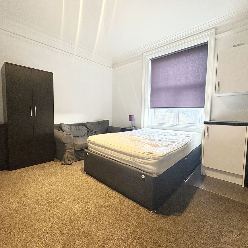 Devonshire Street, Keighley - Photo 1