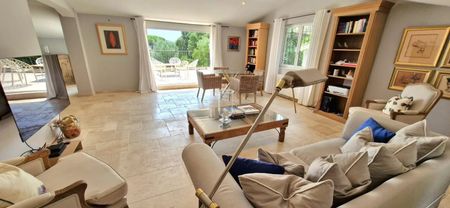 Tout savoir sur cette maison à Grimaud - Photo 5