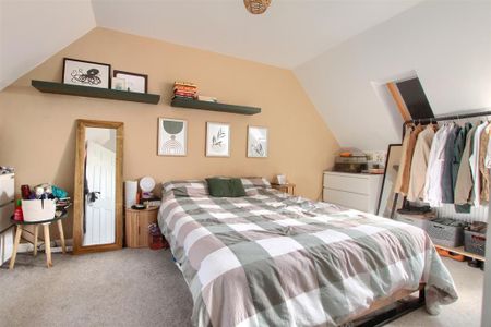 3 bedroom semi-detached house to rent - Photo 4