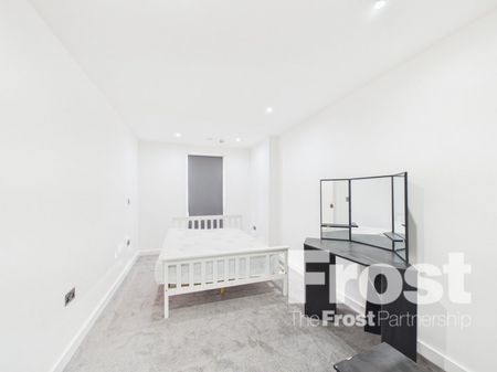 Railway Terrace, Slough, Berkshire,SL2 - Photo 5