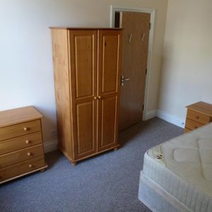 39B Connaught Avenue - Photo 2