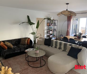 Location Appartement 4 pièces 98m² RENNES 35000 - Photo 1