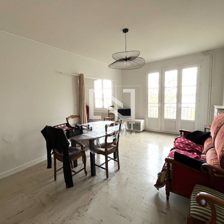 Location Appartement 3 pièces 75m² AUTUN 71400 - Photo 1