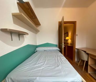 Carrer de Rius i Carrió, L'Hospitalet de Llobregat, Catalonia 08904 - Photo 1