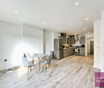 2 bedroom flat to rent - Photo 4