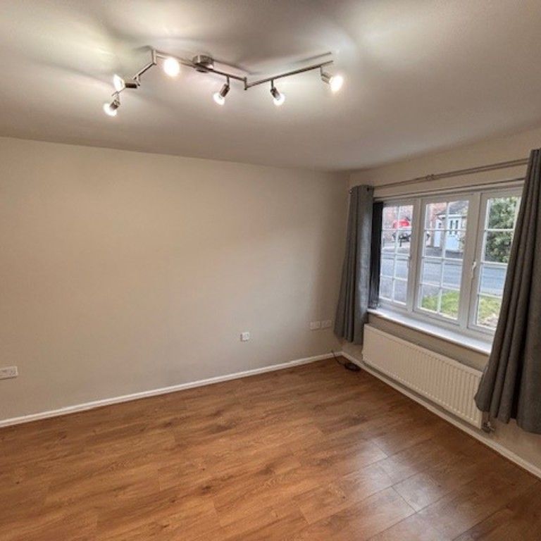 Royal Drive, Preston - Photo 1