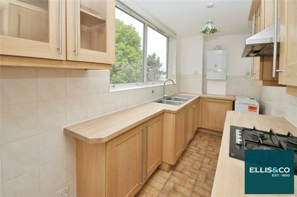 Golders Green Road, NW11 - Photo 1