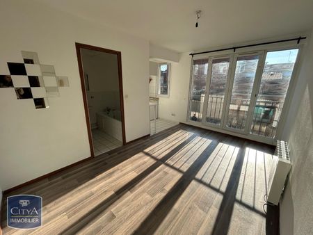 Location Appartement 1 pièce 19m² LILLE 59000 - Photo 5