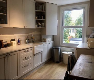 Room in a Shared Flat, Northanger Road, SW16 - Photo 3