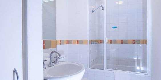 Melbourne | Student Living on Flinders | 2 Bedroom Large - Photo 3