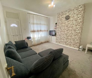 2 Bed Terraced House, Hallworth Road, M8 - Photo 4
