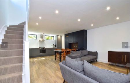 2 Bed Detached House, Turney Road, SE21 - Photo 3