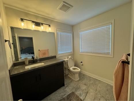 For Lease - 866 Khan Crescent, Mississauga, Ontario - Photo 1