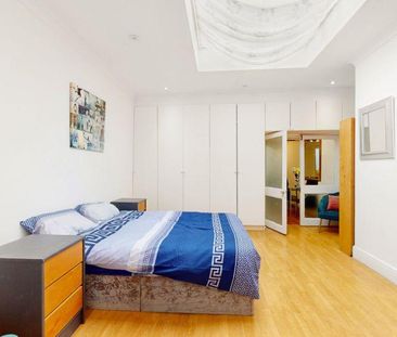 3 bedroom mews to rent - Photo 5