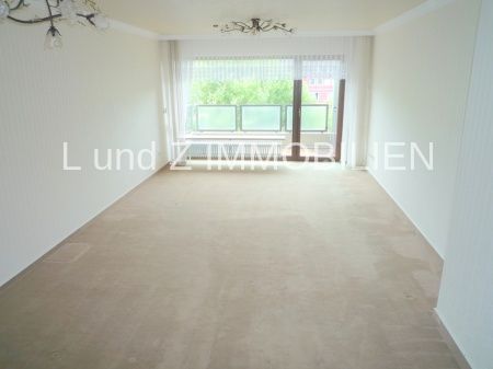 **Großzügig geschnittene super schöne 3 Zimmerwohnung** mit 2 Balkonen, Fahrstuhl und Pkw-Stellplatz - Photo 1
