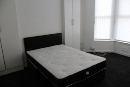 4 bedroom house to rent - Photo 3