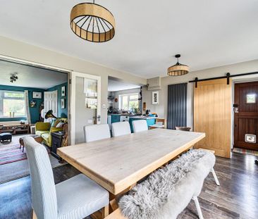 2 bedroom end of terrace house to rent - Photo 4
