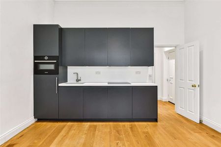 Lovely modern one bedroom flat in period building - Photo 5