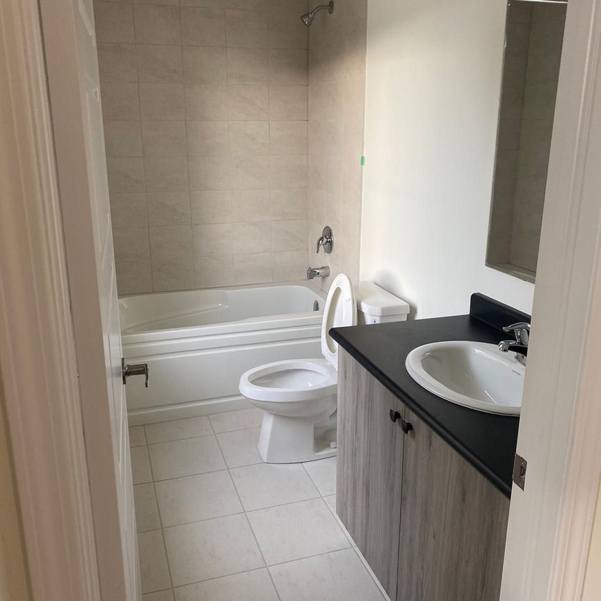 For Lease - 899 Ash Gate, Milton, Ontario - Photo 1