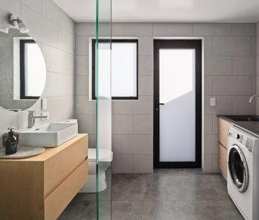 Two Bedroom - Fully Furnished - Photo 3