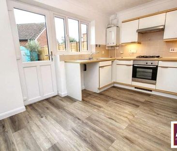 Far Furlong Close, Hawkslade, HP21 - Photo 4