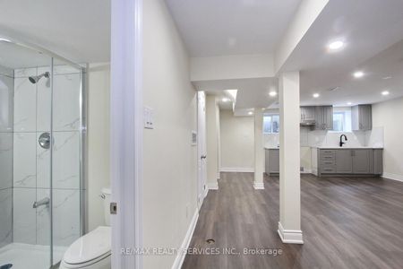 For Lease - 32 Sanford Crescent, Brampton, Ontario - Photo 4