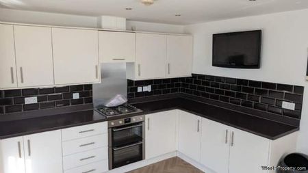 4 bedroom property to rent in Tipton - Photo 5