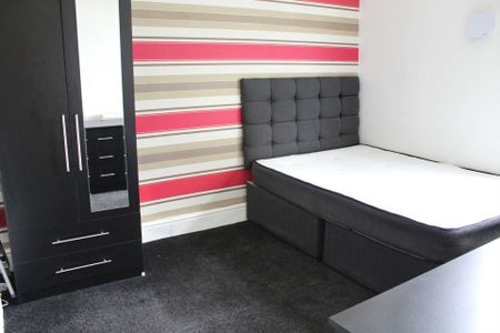 Romney Street, Salford - Photo 3