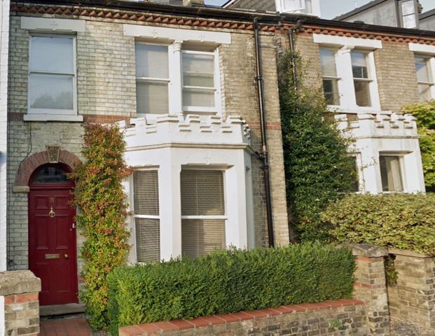 Great Spacious Rooms in Central Cambridge - Photo 1