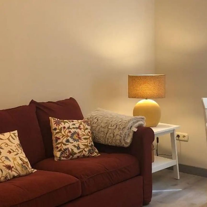 Piso de alquiler en Calle Ancha, Universidad - Tenerías - Foto 1