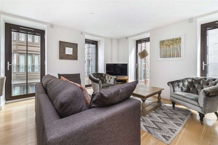 Stunning 3rd floor 3 bedroom apartment, which is presented in excellent condition, located in a boutique Westminster development. - Photo 2